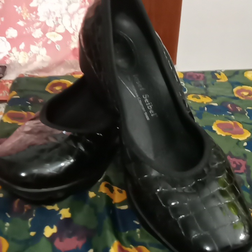 Josef Seibel European Comfort Shoe Sz 38. US 7.5 .Made in Germany.